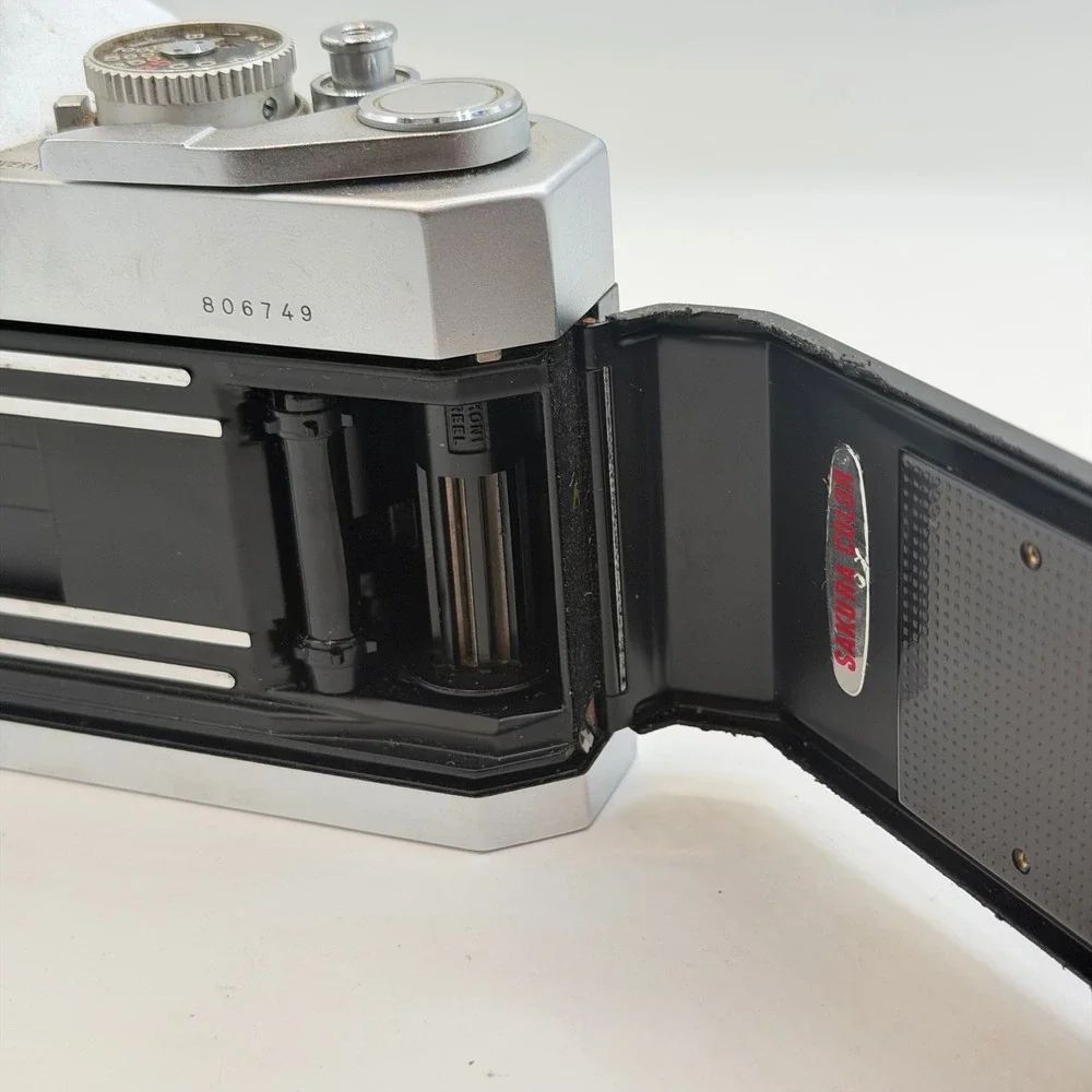 Konica Autoreflex T 35mm SLR Film Camera Body Silver Black Made in Japan 806749